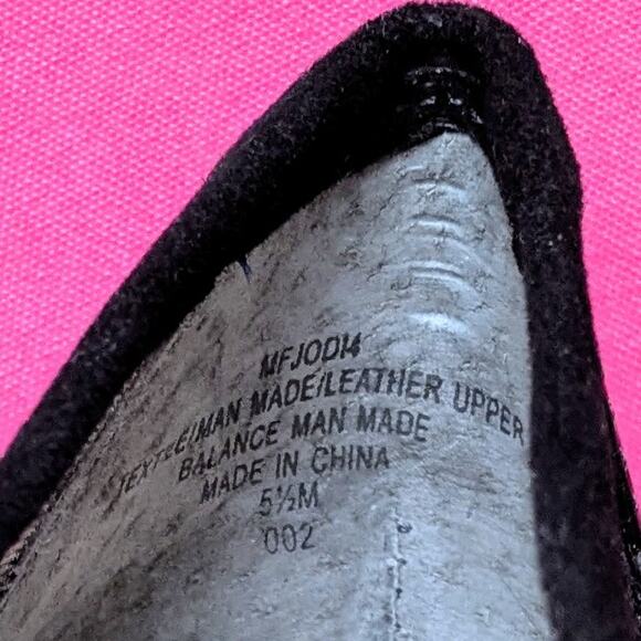 NEW Marc Fisher Jodi Black Leather Ballet Flats Floral Lace Cap Toe Bow Size 5.5 - Picture 11 of 12